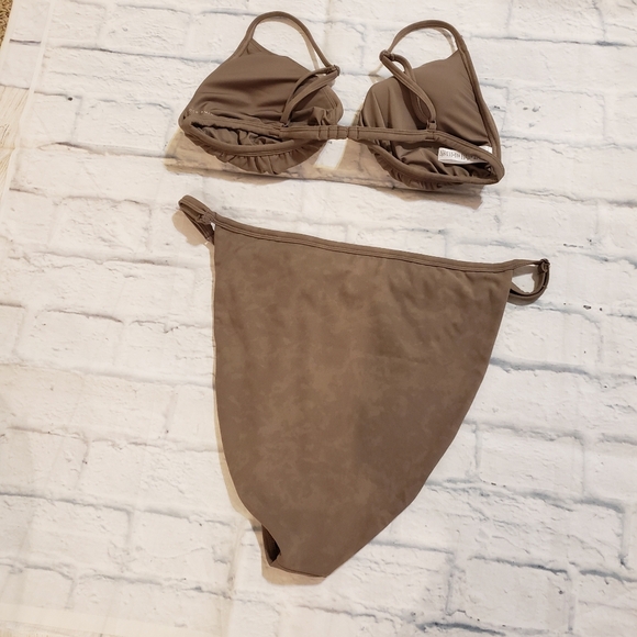 GOOD AMERICAN perfect fit bikini set size 6 - Picture 5 of 14